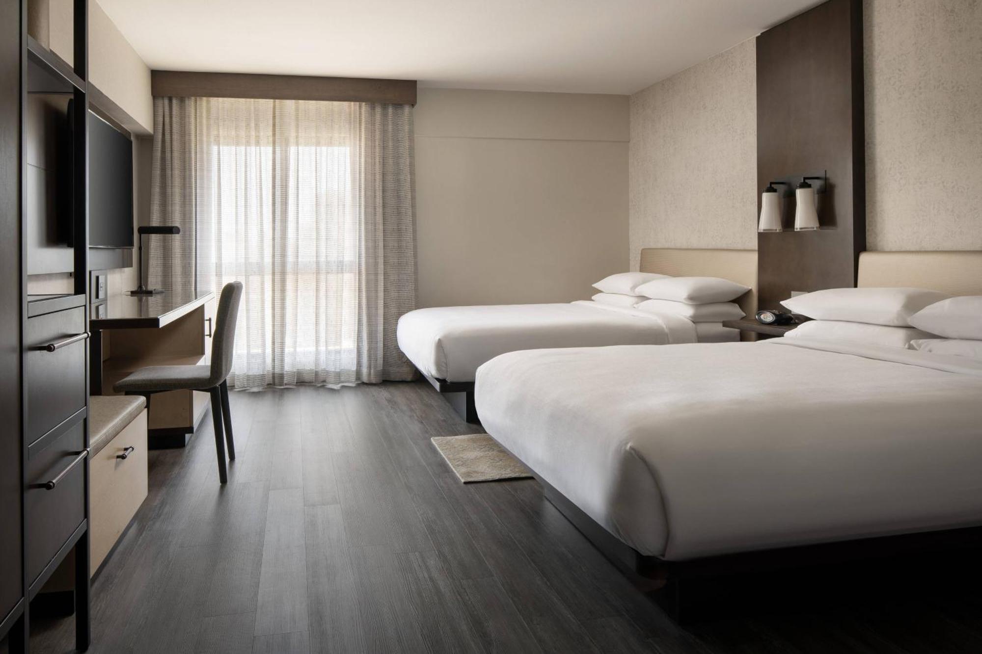 Marriott Riverside At The Convention Center Exteriér fotografie